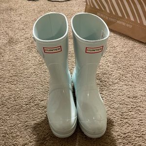 SOLD EUC Hunter Boots